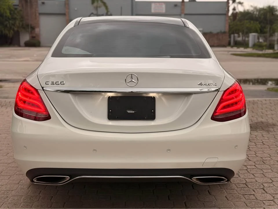 2015 Mercedes-Benz W205 C-Class - Image 16 of 18