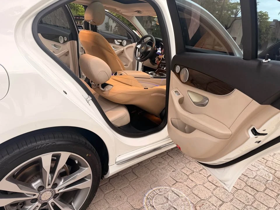 2015 Mercedes-Benz W205 C-Class - Image 7 of 18