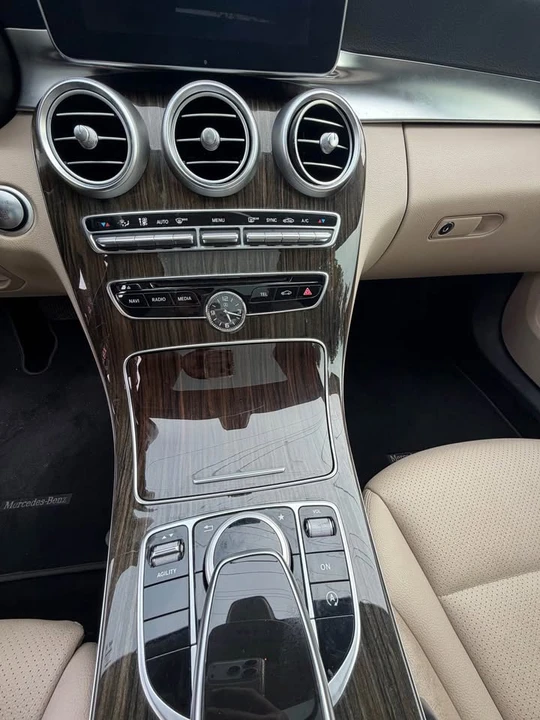 2015 Mercedes-Benz W205 C-Class - Image 8 of 13