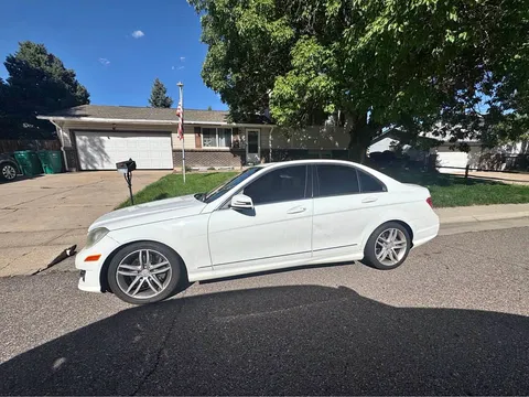 2015 Mercedes-Benz C-Class C 300 4MATIC Luxury Sedan 4D