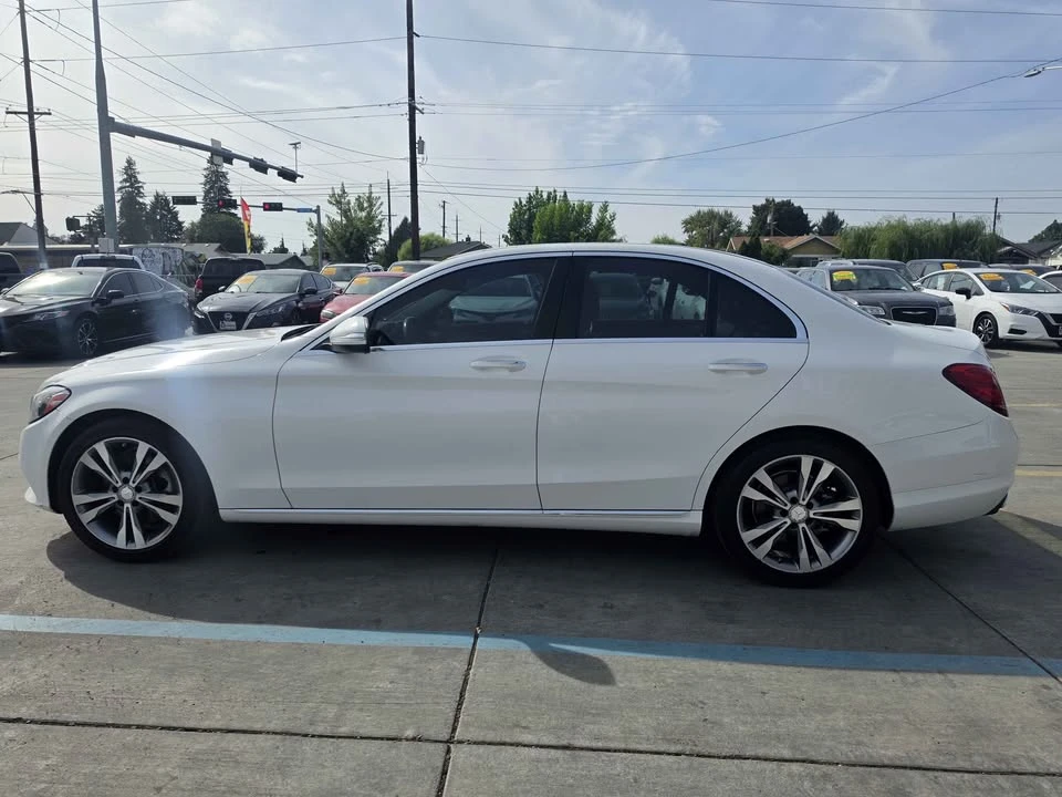 2015 Mercedes-Benz W205 C-Class - Image 6 of 11