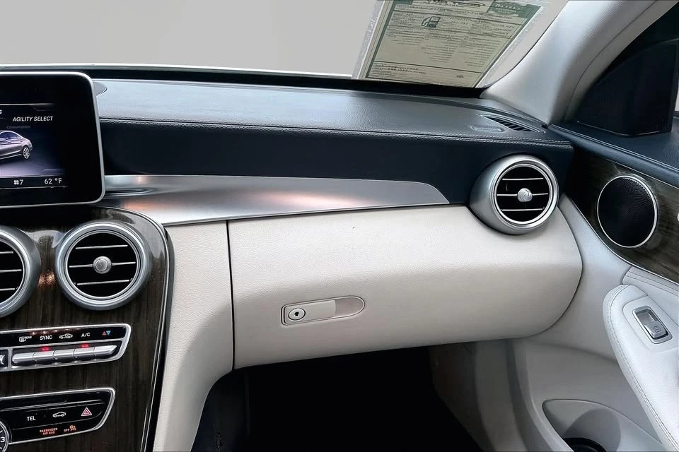 2015 Mercedes-Benz W205 C-Class - Image 16 of 20