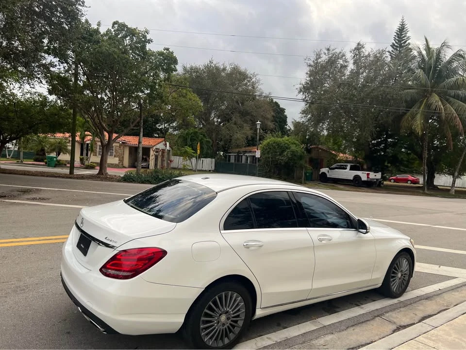 2015 Mercedes-Benz W205 C-Class - Image 11 of 20