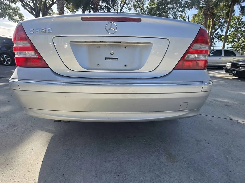 2015 Mercedes-Benz W205 C-Class - Image 4 of 6