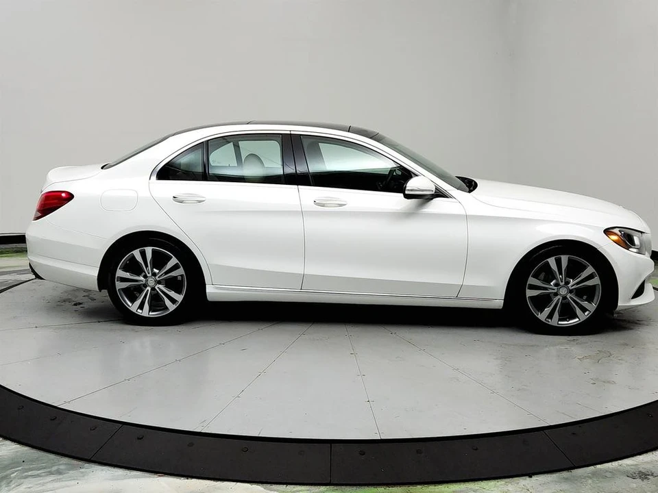 2015 Mercedes-Benz W205 C-Class - Image 4 of 12