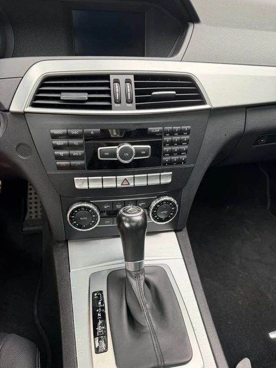 2015 Mercedes-Benz W204 C-Class - Image 9 of 13