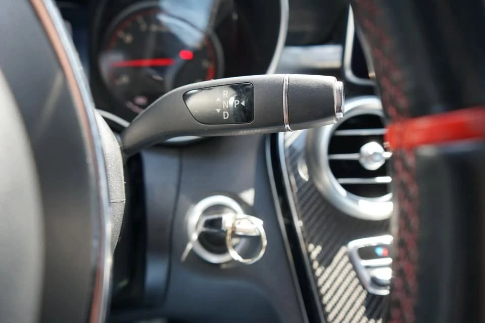 2015 Mercedes-Benz W204 C-Class - Image 15 of 20