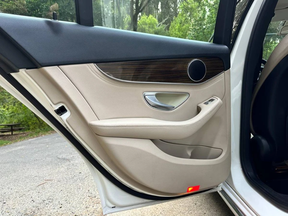 2015 Mercedes-Benz W205 C-Class - Image 17 of 24