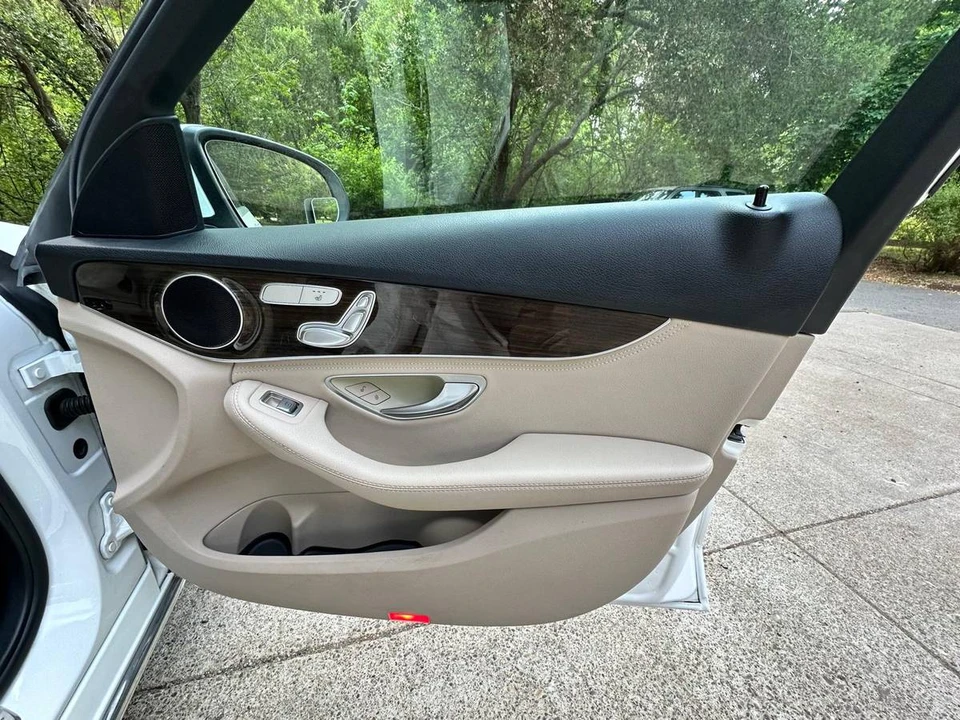 2015 Mercedes-Benz W205 C-Class - Image 18 of 24