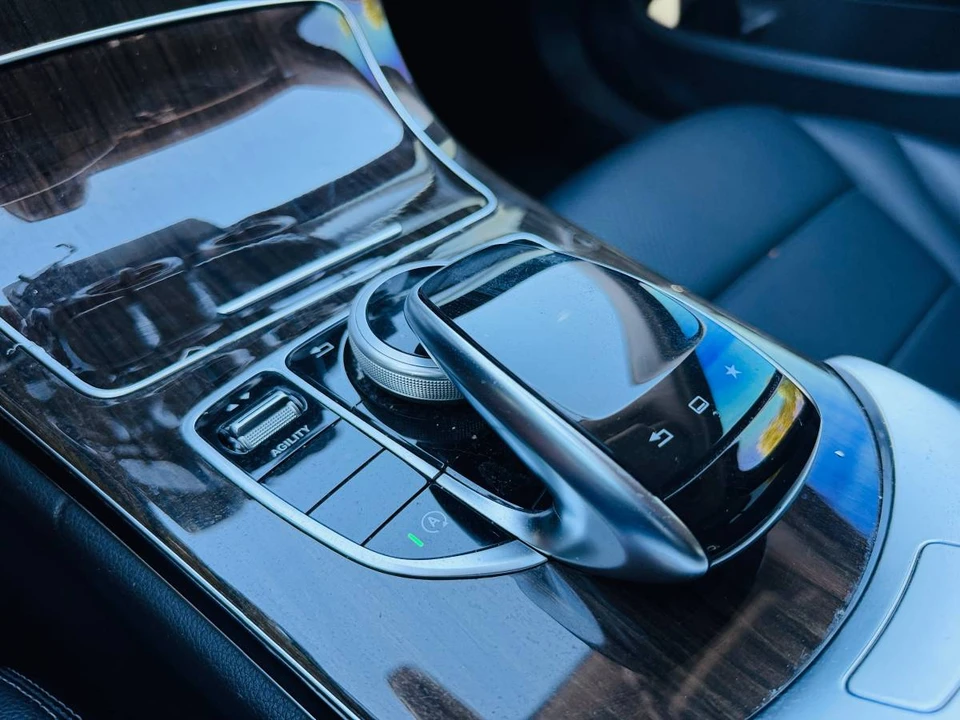 2015 Mercedes-Benz W205 C-Class - Image 22 of 24