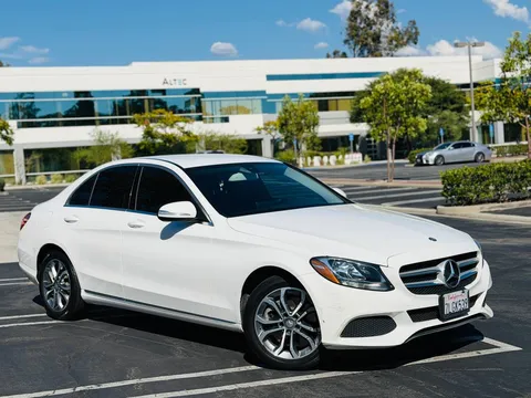 2015 Mercedes-Benz C300 Sedan