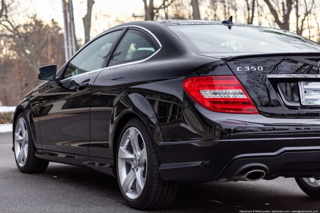 2015 Mercedes-Benz W204 C-Class - Image 16 of 21