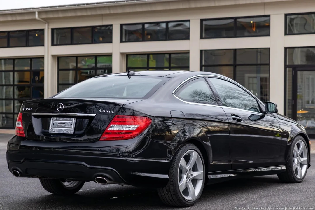 2015 Mercedes-Benz W204 C-Class - Image 9 of 21