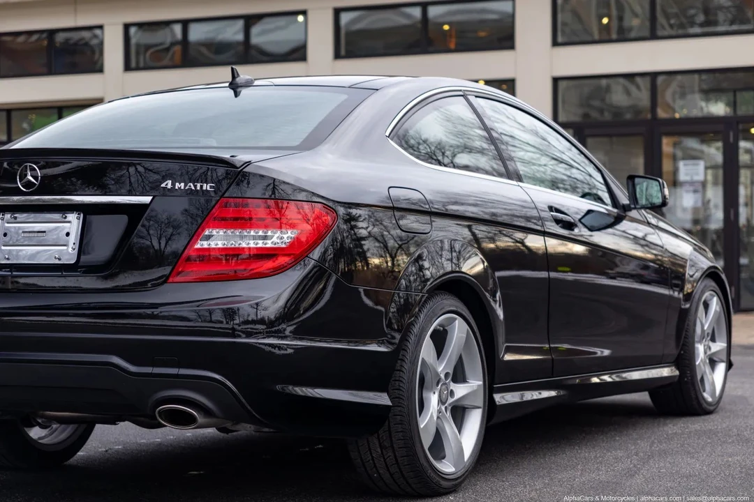 2015 Mercedes-Benz W204 C-Class - Image 17 of 21