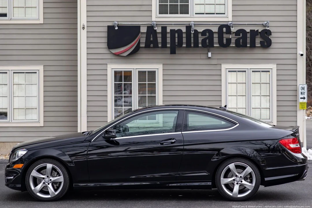 2015 Mercedes-Benz W204 C-Class - Image 11 of 21