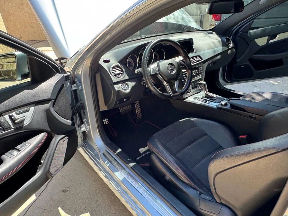 2015 Mercedes-Benz W204 C-Class - Image 11 of 16