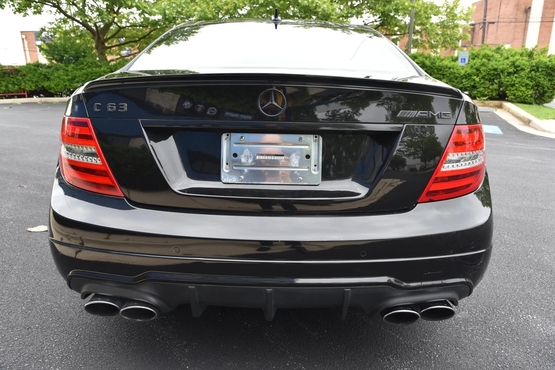 2015 Mercedes-Benz W204 C 63 AMG - Image 13 of 31