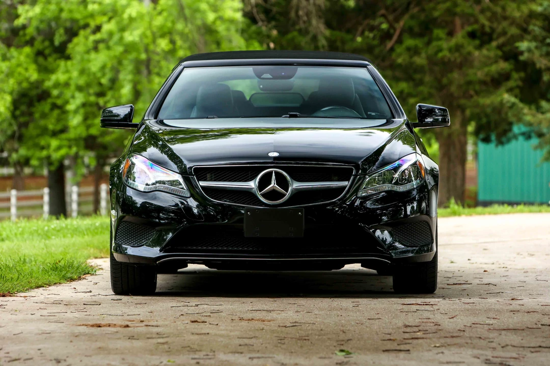 2015 Mercedes-Benz C207/A207 E-Class Coupe & Convertible - Image 2 of 31