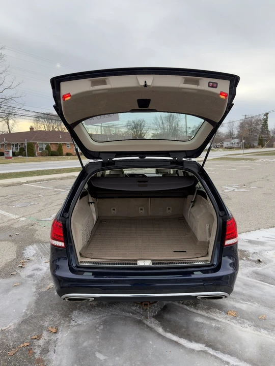 2015 Mercedes-Benz W212 E-Class - Image 17 of 19