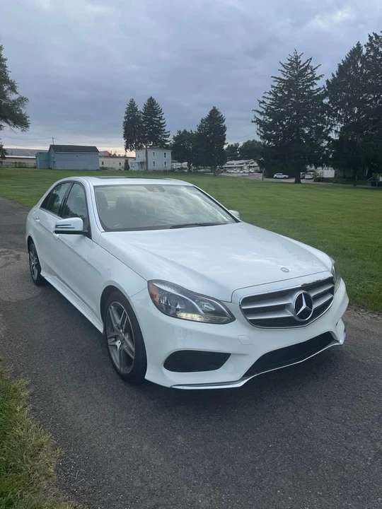 2015 Mercedes-Benz W212 E-Class - Image 2 of 19