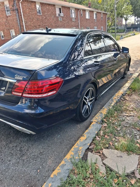 2015 Mercedes-Benz W212 E-Class - Image 4 of 11