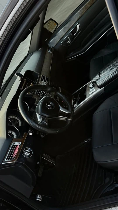 2015 Mercedes-Benz W212 E-Class - Image 13 of 16