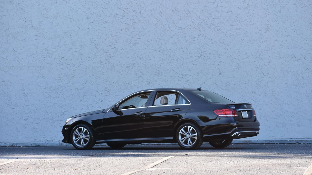 2015 Mercedes-Benz W212 E-Class - Image 16 of 31