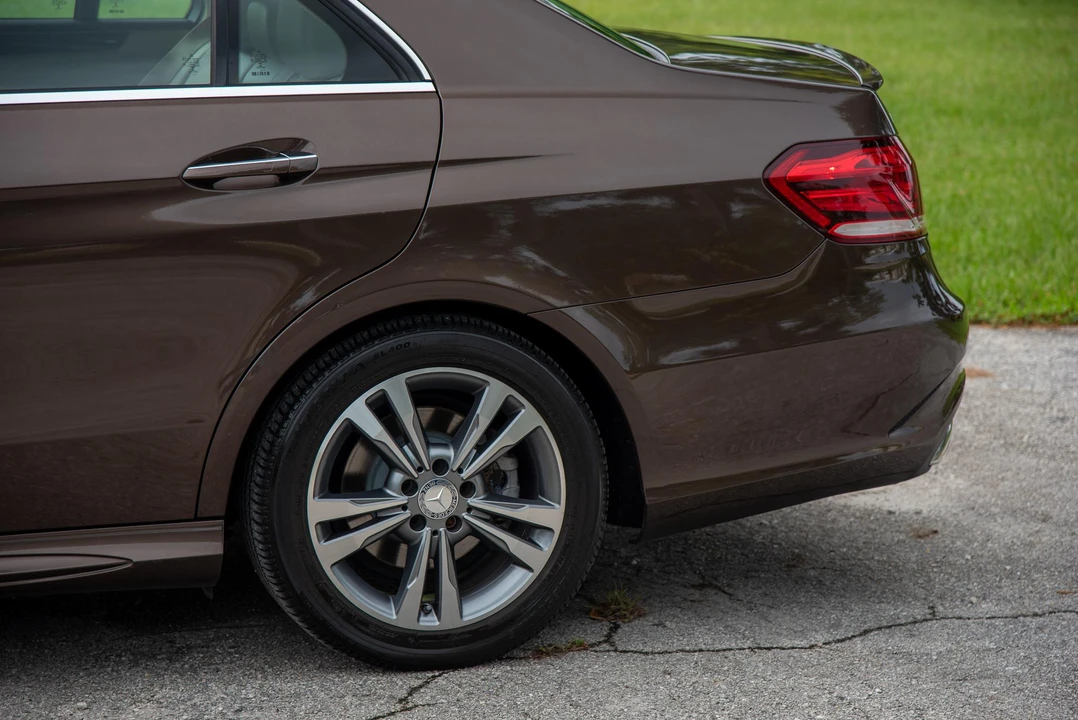 2015 Mercedes-Benz W212 E-Class - Image 24 of 31