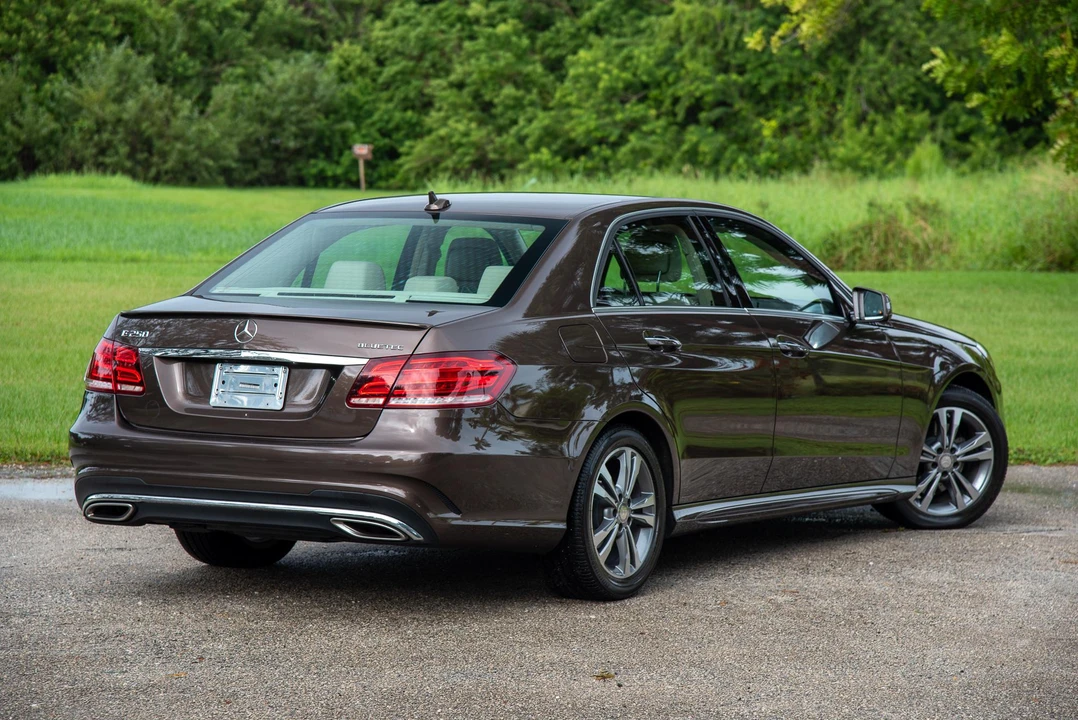 2015 Mercedes-Benz W212 E-Class - Image 14 of 31
