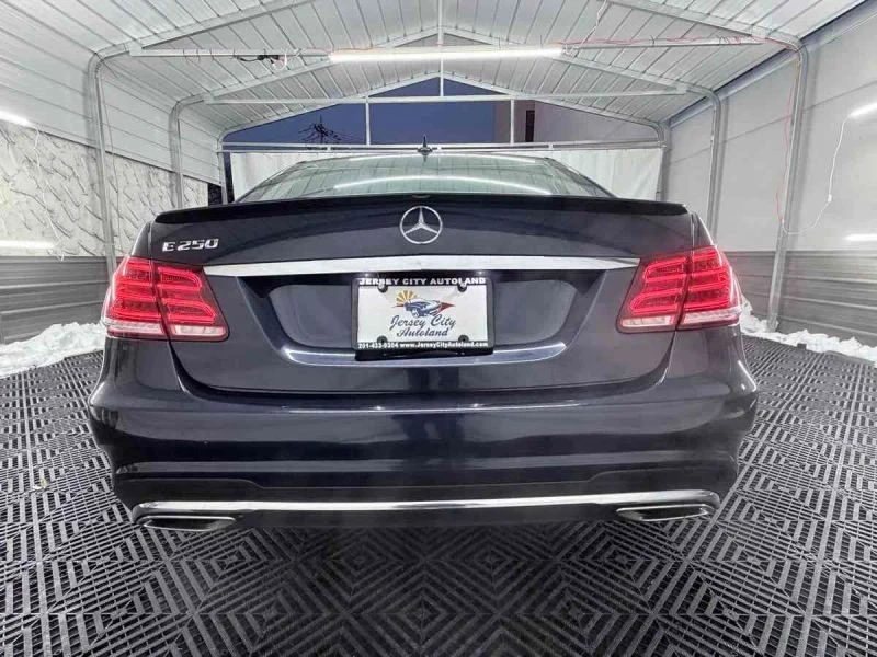 2015 Mercedes-Benz W212 E-Class - Image 6 of 12
