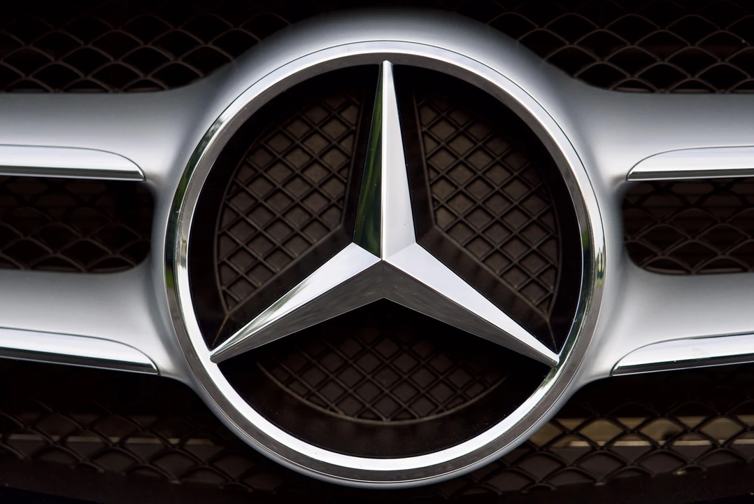 2015 Mercedes-Benz W212 E-Class - Image 15 of 31