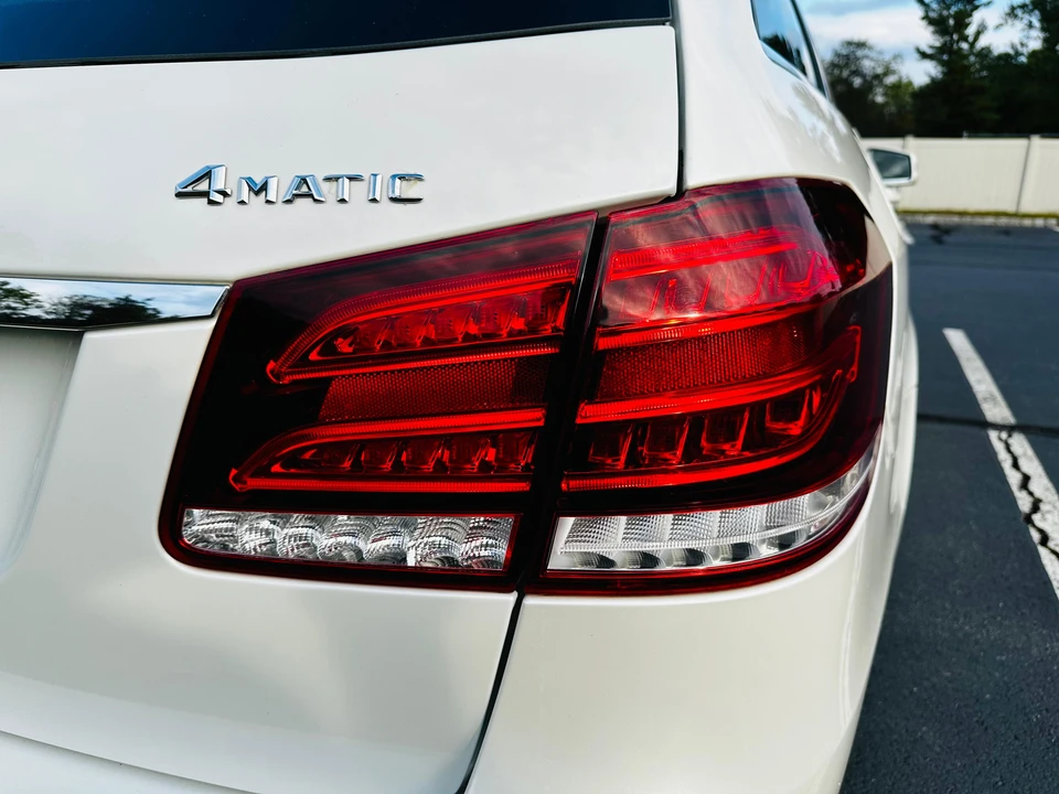 2015 Mercedes-Benz W212 E-Class - Image 18 of 31