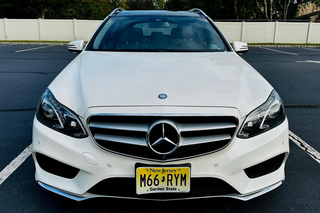 2015 Mercedes-Benz W212 E-Class - Image 2 of 31