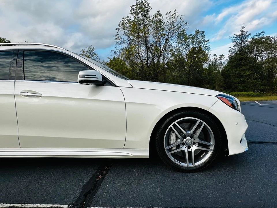 2015 Mercedes-Benz W212 E-Class - Image 23 of 31