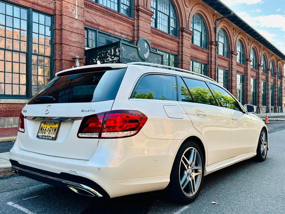 2015 Mercedes-Benz W212 E-Class - Image 26 of 31