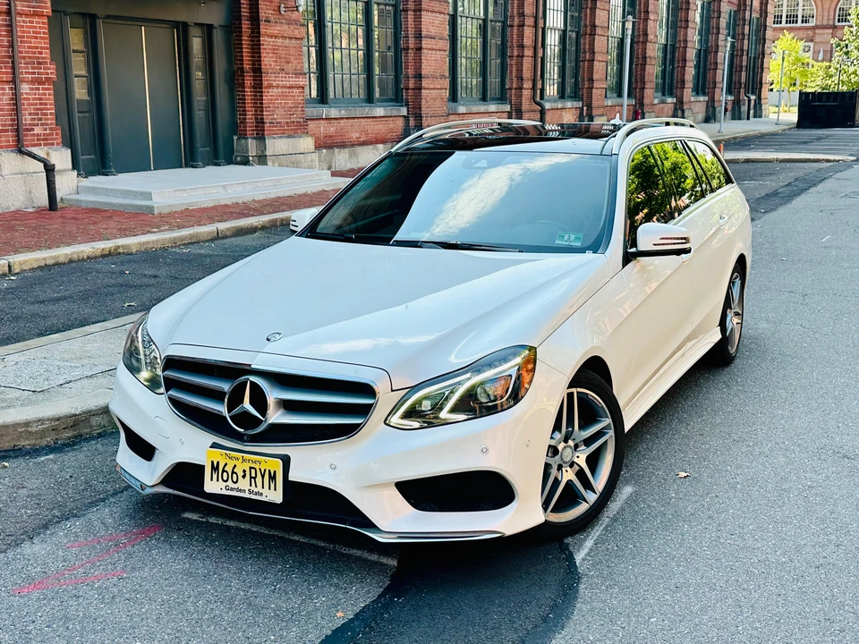2015 Mercedes-Benz W212 E-Class - Image 11 of 31