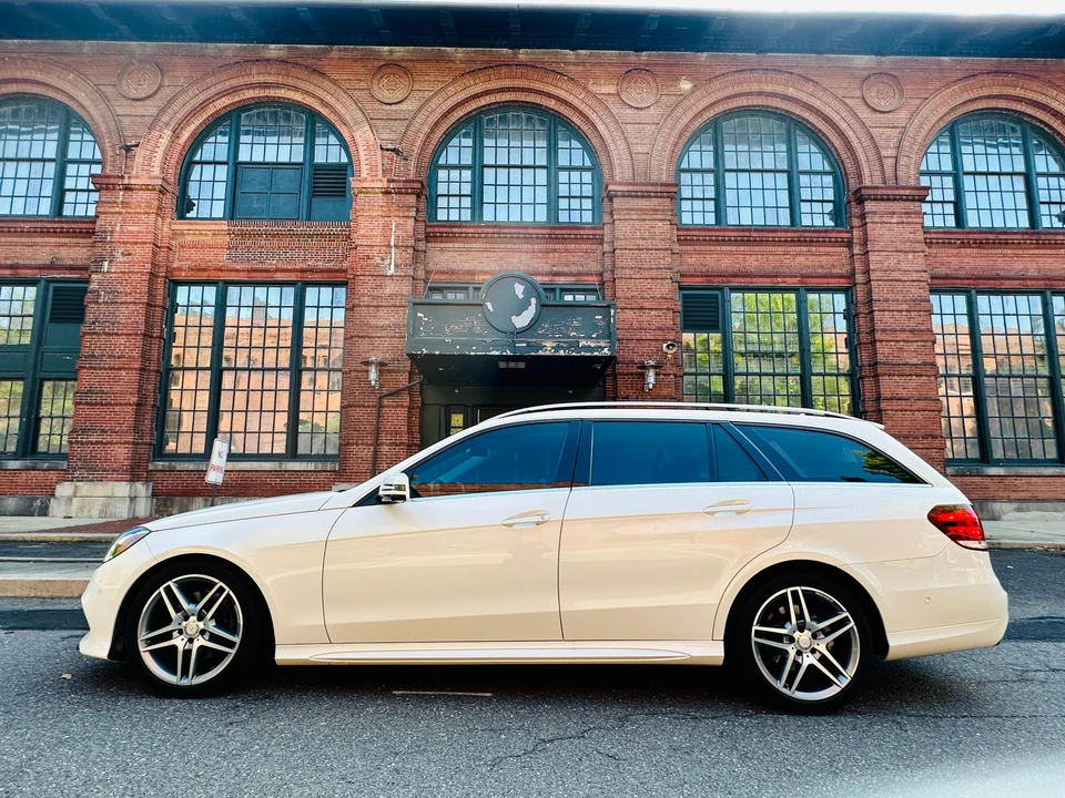 2015 Mercedes-Benz W212 E-Class - Image 17 of 31