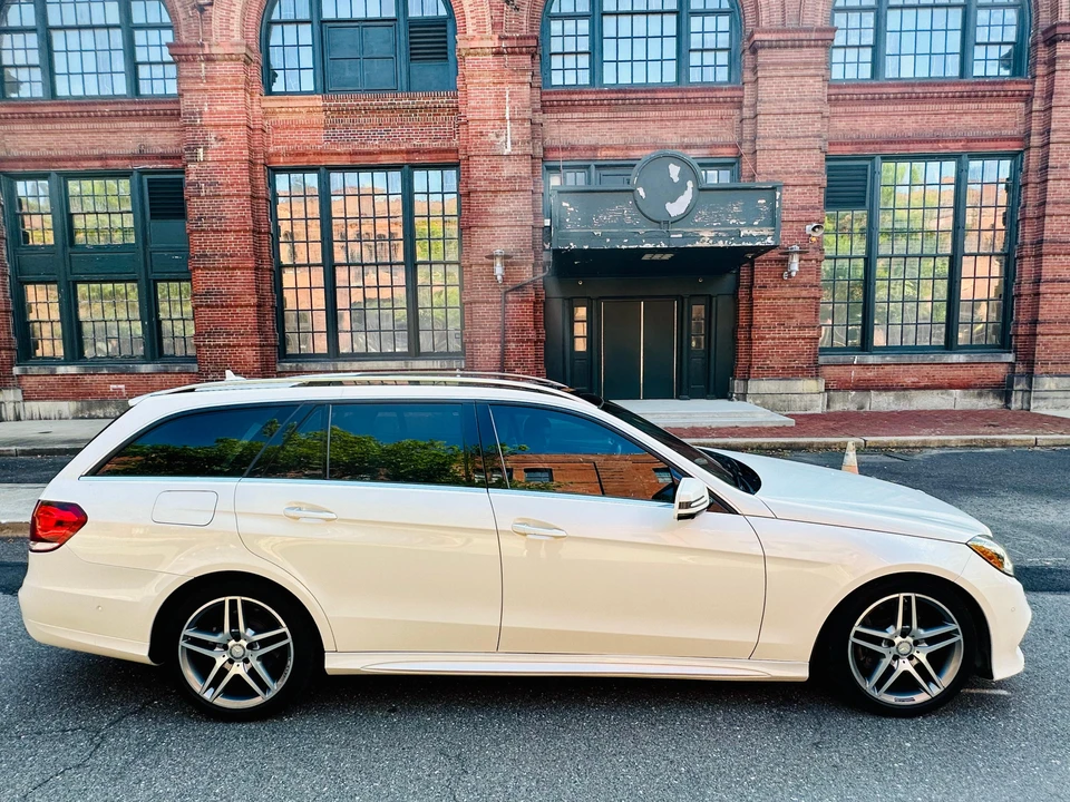 2015 Mercedes-Benz W212 E-Class - Image 28 of 31