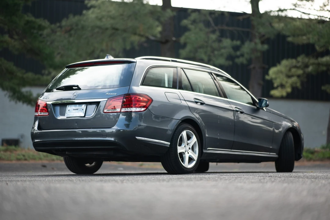 2015 Mercedes-Benz W212 E-Class - Image 18 of 31