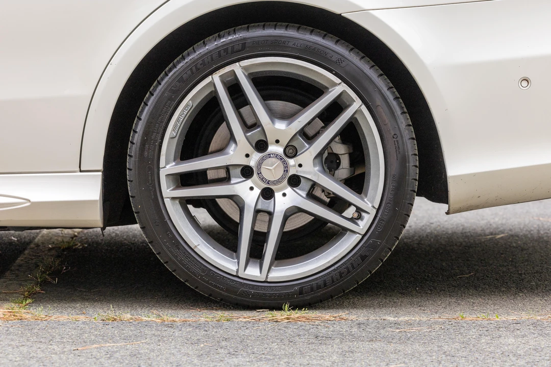 2015 Mercedes-Benz W212 E-Class - Image 25 of 31