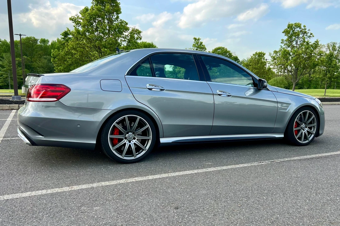 2015 Mercedes-Benz W212 E 63 AMG - Image 4 of 31