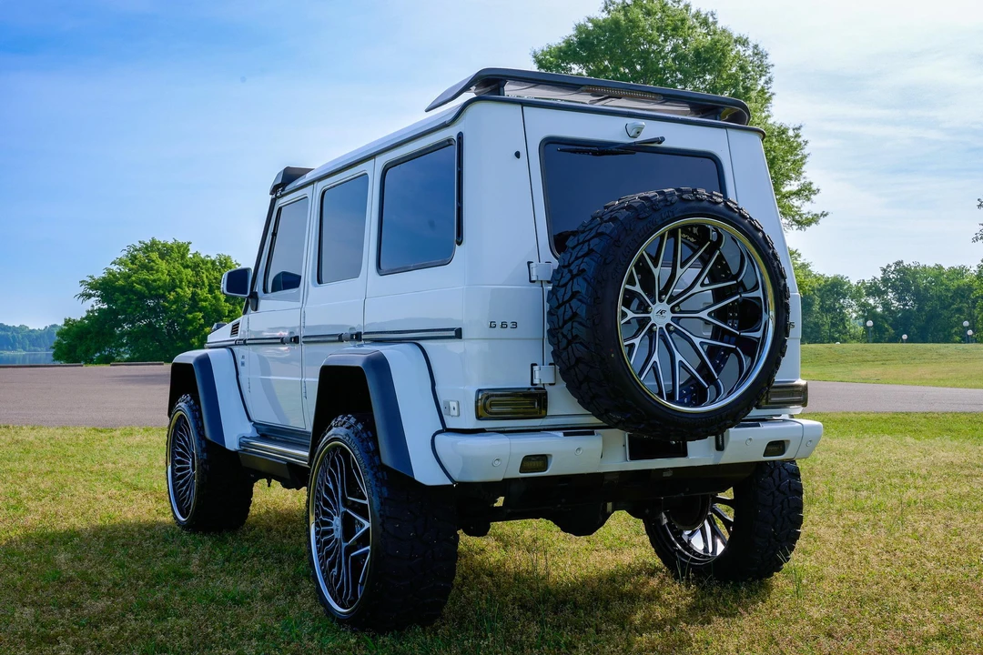 2015 Mercedes-Benz W463 G 36 & G 55 & G 63 & G 65 AMG 1st Gen - Image 8 of 31