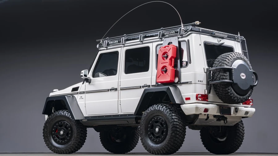 2015 Mercedes-Benz W463 G 36 & G 55 & G 63 & G 65 AMG 1st Gen - Image 10 of 31
