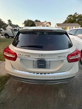 2015 Mercedes-Benz GLA