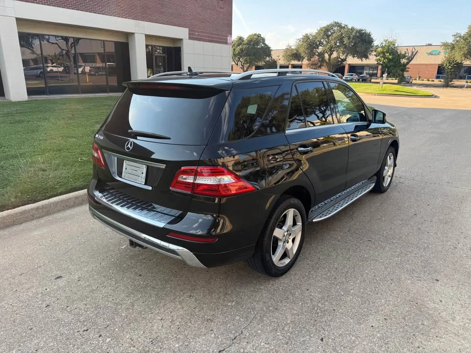 2015 Mercedes-Benz - Image 4 of 18
