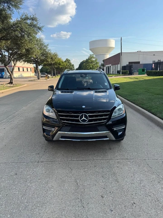 2015 Mercedes-Benz - Image 2 of 18