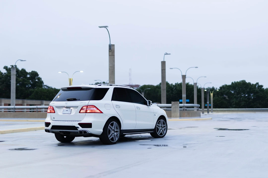 2015 Mercedes-Benz W166/C292 ML 63 & GLE 63 AMG - Image 10 of 31