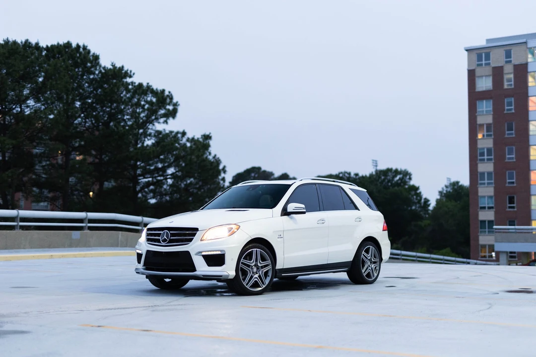 2015 Mercedes-Benz W166/C292 ML 63 & GLE 63 AMG - Image 2 of 31