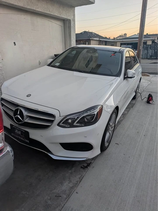 2015 Mercedes-Benz E-Class - Image 2 of 2