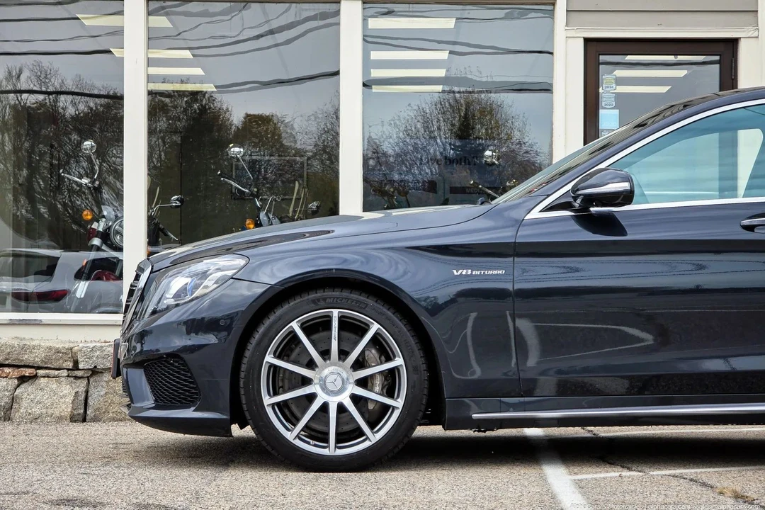 2015 Mercedes-Benz - Image 18 of 31